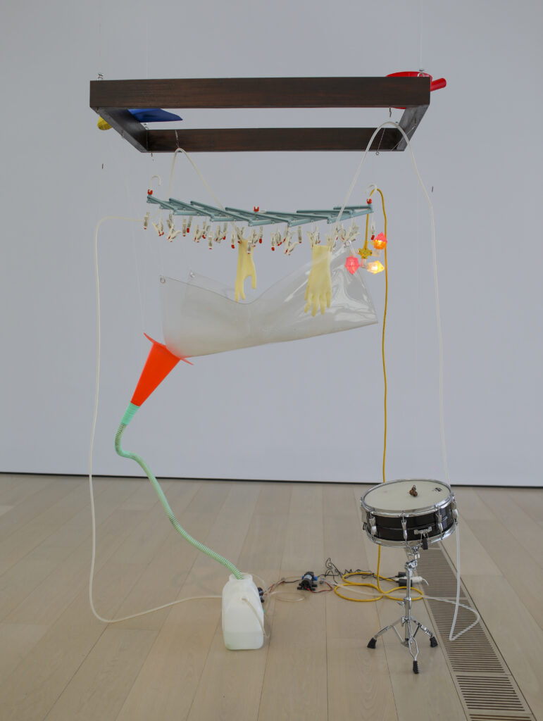 Yuko Mohri. Moré Moré (Leaky): Fontana, 2025. Fotografia: Belén de Benito