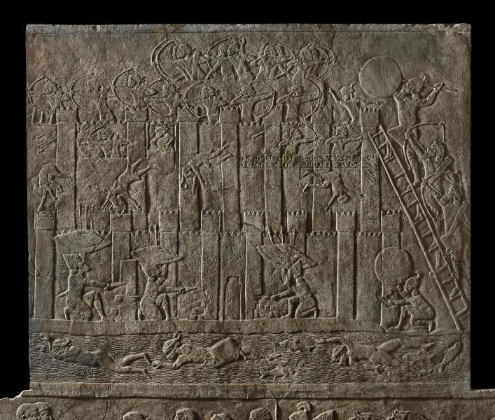 Bassorilievo murale in gesso dell'assedio di Hamanu, 645-635 a.C. d.C., Palau Nord, Ninive (Iraq). 1856,0909.17-18. © Gli amministratori del British Museum