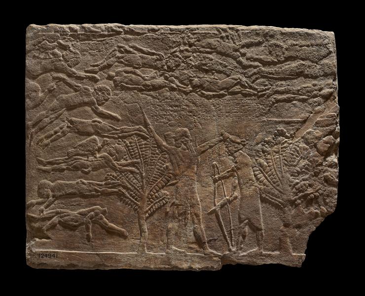 Bassorilievo in gesso di un soldato assiro che si prepara a decapitare un generale elamita di nome Ituni, 645-640 a.C. d.C., Palazzo Nord, Ninive (Iraq). 1856.0909.38. © Gli amministratori del British Museum