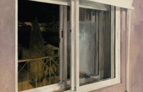 Dalla soglia: sedici sguardi dal buco della serratura
