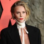 Charlize Theron brilla all'anteprima di Apex