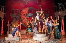 Il primo musical di Mischief: Thespians — prima occhiata