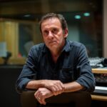 Questo cantante ha rifiutato di prestare la voce al più grande successo dellʼanno e finalmente spiega perché