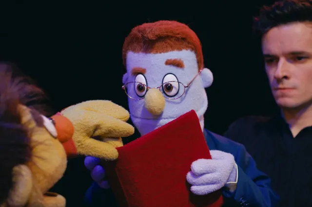 Avenue Q pubblica il video dell’esibizione «Se fossi gay»