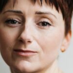 Jodie McNee sostituisce Sinéad Matthews nello spettacolo Ilford Boy del Donmar