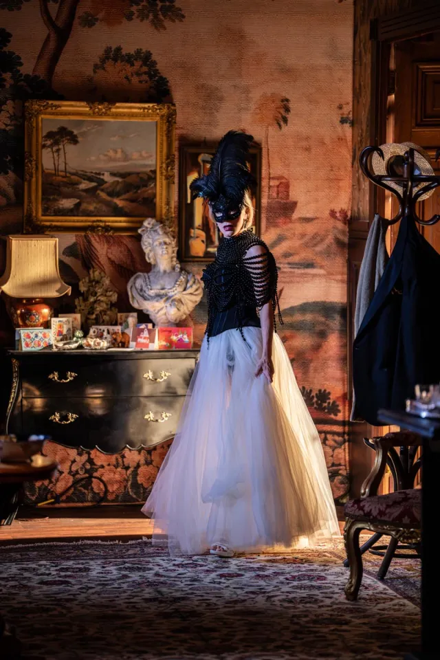 Charlotte d’Amboise (The Swan) photo by Johan Persson (1)