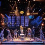 Rent con Gaten Matarazzo: prima foto ufficiale mentre iniziano le repliche nel West End