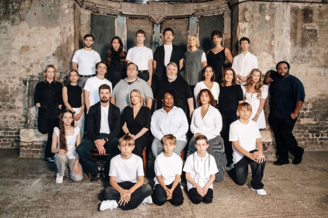 Scrooge, il musical, annuncia il cast completo che si unisce a Marti Pellow