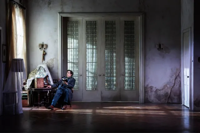 Stephen Mangan in The Cherry Orchard, photo by Johan Persson Stephen Mangan in The Cherry Orchard, photo by Johan Persson