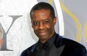 Adrian Lester accenna a un possibile ruolo in un prossimo revival di un musical di Sondheim
