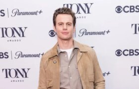 Jonathan Groff torna a Broadway con uno spettacolo da solo l’anno prossimo