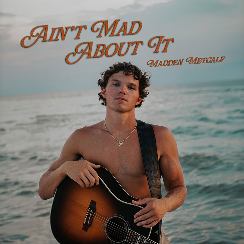 L’amore di mezzanotte ispira il singolo di Madden Metcalf ‘Ain’t Mad About It’
